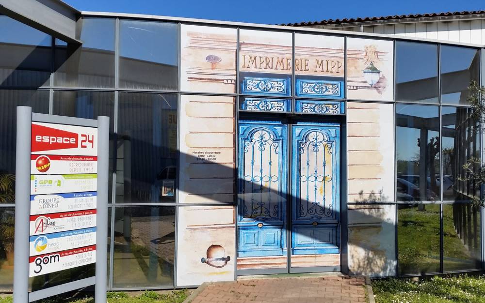 MIPP - habillage de vitrine (11)